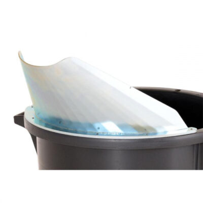 Dispositif avec bec verseur